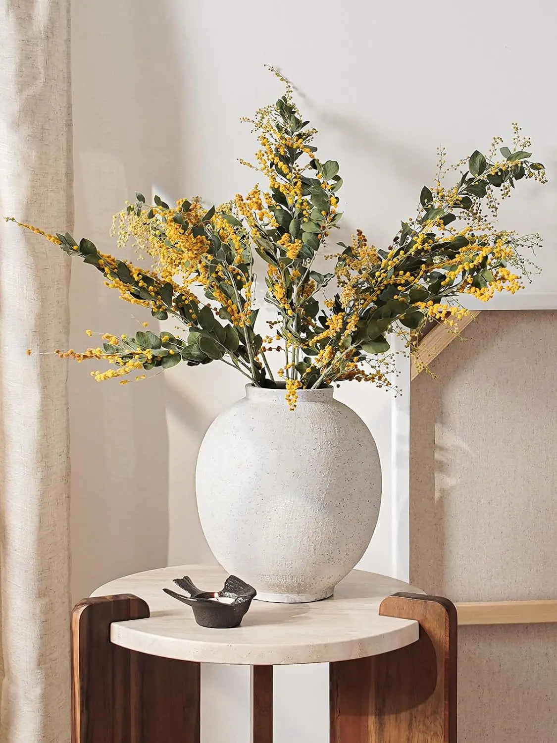 Modern Ceramic Flower Vase For Home Decor And Table Centerpiece